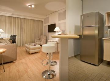 Apartamento · 56m² · 1 Quarto · 1 Vaga · Flat em Alphaville