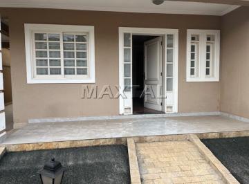 Casa · 300m² · 4 Quartos · 8 Vagas · Sobrado à venda no Jardim São Paulo, com 4 dormitórios, sendo 2 suítes e com 8 vagas.
