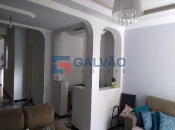 Sala de estar · Casa à venda no Bairro Vianelo em Jundiaí - SP