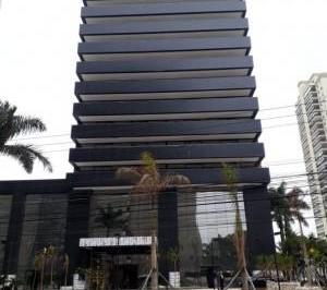 c60fd473c36c45148d64d623d03c5d96.jpg · Loja Comercial - Edificio Forum Tower