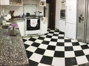 Casa de 5 quartos, Bertioga · Casa com 5 suítes para locação de fim de ano pacote de 10 dias 
