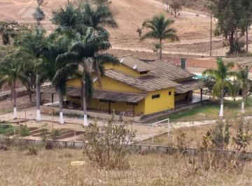 Rural · 50000m² · 5 Quartos · 4 Vagas · Excelente Sítio Localizado no Município de Inhaúma – MG.