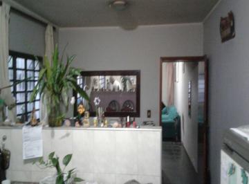 Foto 02 · Vende-se casa 3 dormitórios e 1 suíte