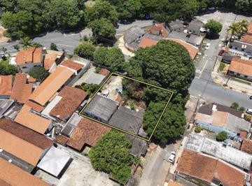 Foto 1 · Área 823 m² à venda no Setor Leste Vila Nova em frente ao Parque Botafogo