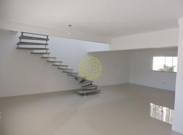 Casa · 175m² · 3 Quartos · 2 Vagas · Sobrado
