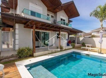 c8ae1eb75856d0a739b3c3547017d9140f43ae27 · Linda Casa Integrada – Altos da Serra VI | 270 m² de Construção | Terreno 365 m² - São José dos Camp