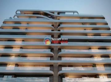 Apartamento · 4 Quartos · 2 Vagas · O novo patamar de viver à beira-mar