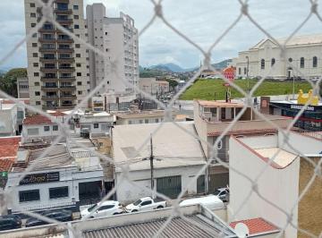 Foto 01 · Vendo a preço de ocasião apartamento de 2 quartos com suíte e vaga de garagem em Itajubá-MG, bairro