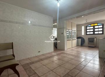 Casa · 155m² · 4 Quartos · REF:2467. Sobrado residencial ou comercial. 4 dormitórios. 1 suíte com Hidromassagem. 3 vagas na gar