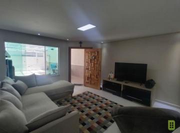 Casa · 175m² · 3 Quartos · 4 Vagas · Excelente Sobrado na Vila Scarpelli!