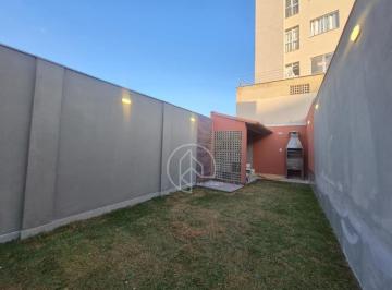 Foto 01 · Bairro Jardim São João / Casa duplex nova com 2 quartos Área externa gramada e garagem