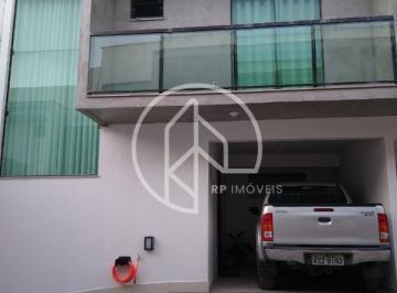 Foto 01 · Linda casa duplex com armários planejados e ótimo acabamento em condomínio no Marilândia