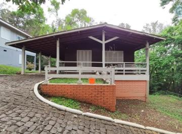 2022/11/319578c3c08ebd19eb7622a95386f003.jpg · Casa para venda no centro de Concórdia - SC