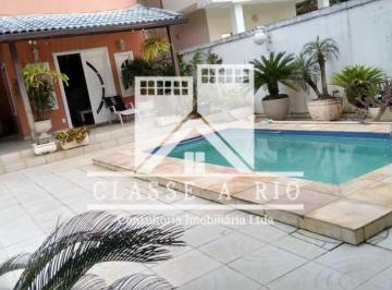 Casa · 197m² · 4 Quartos · 4 Vagas · Casa em Condomínio - / Residencial / Anil