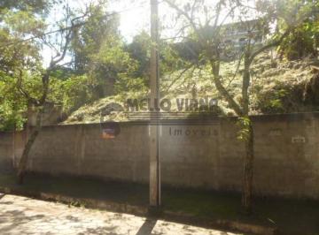 Foto 06 · Lote com 432 m² em bairro residencial, aclive médio, murado e com portão de acesso.