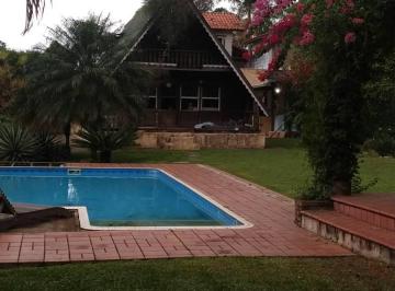 piscina · Embu das Artes - Chácaras Ana Lúcia - 2 km centro histórico
