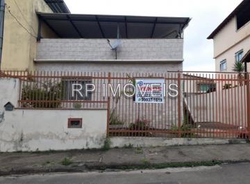 Foto 01 · Bairro Santos Dumont / Duas casas cobertura ampla e área externa