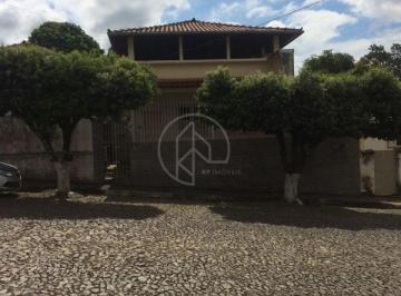 Foto 01 · Casa com 5 quartos e quintal amplo em São João Nepomuceno