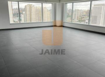 Comercial · 100m² · 6 Vagas · Conjunto comercial, 2 salas, 100 metros, com diversas divisórias.
