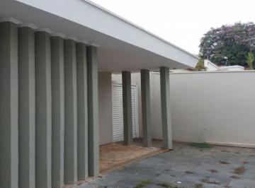 Casa · 539m² · 5 Quartos · 3 Vagas · Casa a venda no bairro Vila Santa Cruz, com 03 dormitórios, sendo 01 tipo apartamento.