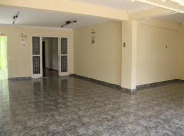 Casa · 250m² · 3 Quartos · 3 Vagas · Casa Padrão em Araçatuba