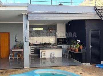 Casa · 360m² · 3 Quartos · 3 Vagas · Casa Padrão em São José do Rio Preto