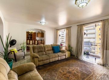 Apartamento · 245m² · 4 Quartos · 4 Vagas · Amplo apartamento, bem distribuído, excelente localização em Higienópolis.
