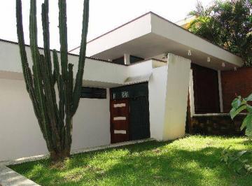 001_00000_00000_97675_2011040717401317.jpg · Sobrado de 290m² com 4 quartos