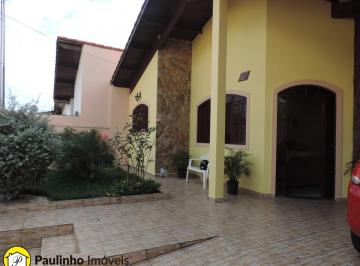 Foto 01 · Casa a venda com piscina próxima a praia em Peruíbe