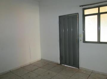 Casa · 80m² · 2 Quartos · 4 Vagas · Aroeira II - Casa com 2 dorms, sala, coz, alugada, boa para renda