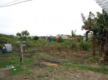 Terreno · 6000m² · Terreno com 6.000 m², 3 lotes no bairro Jardim Presidente Dutra com possibilidade de vender e alugar