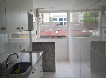 Apartamento de 2 quartos, Rio de Janeiro · Apto 2 qts c/ suíte, coz. padrão, vaga e armários - Praça Seca RJ