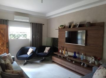 Casa · 200m² · 3 Quartos · 2 Vagas · Casa Padrão em São José do Rio Preto