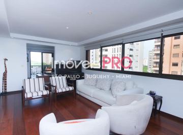 Apartamento · 206m² · 4 Quartos · 3 Vagas · Lindo apartamento de 206m² no Campo Belo.