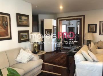 Apartamento · 173m² · 4 Quartos · 3 Vagas · Apartamento 173m² em Moema Pássaros fora de rota.