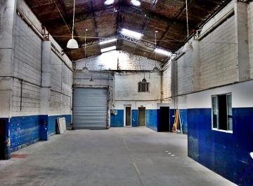 Comercial de 3 quartos, Santos · Galpão para Caminhões 560 mt , 4 banheiros, 3 andares , porta elétrica,