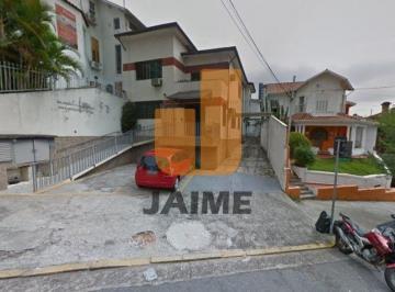 Comercial · 210m² · 6 Vagas · Casa assobradada, com 11,70 metros de frente, em ótima localização.