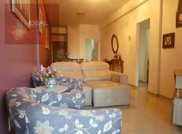 Apartamento de 2 quartos no parque São Caetano - fachada · Apt todo reformado para venda Localizado próximo à Faculdade Cândido Mendes.