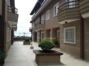 Casa · 243m² · 3 Quartos · 4 Vagas · Sobrado triplex com 3 dormitórios 1 suite 4 vagas. Condomínio Fechado