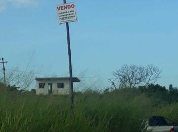 Terreno · 1000m² · Terreno-Lote-para-Venda-em-Jacone-Saquarema-RJ