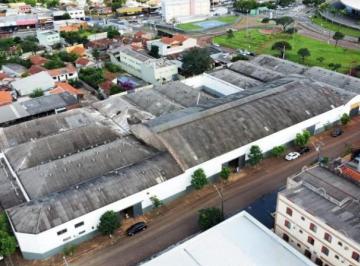 Comercial · 6921m² · Barracão para alugar em Londrina, Centro, com 6921 m²