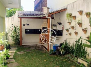 95b204d6c1ac5e8a335015ab7c42c8fac405978f · Casa Duplex à venda na Praia do Morro com 5 suítes, lazer completo e alto padrão