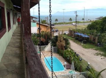 Casa de 1 quarto, Caraguatatuba · Aluga-se kitnet em residencial a 50m da praia - Massaguaçu - Caraguatatuba