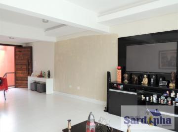 Casa · 210m² · 3 Quartos · 4 Vagas · Sobrado espaçoso na Vila Sônia, São Paulo: 3 dormitórios, 3 suítes, 5 banheir...