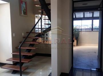 Escada interna · EXCLUSIVO APARTAMENTO TRIPLEX COM 3 SUÍTES, LAZER PRIVATIVO E ALTO PADRÃO DE ACABAMENTO CENTRO SUZAN