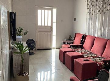 Casa · 195m² · 2 Quartos · 1 Vaga · Casa à venda - em Areal