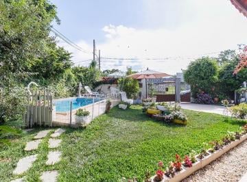 Casa · 245m² · 3 Quartos · 4 Vagas · Casa com 3 quartos à venda, 245 m² no São Braz - Curitiba/PR