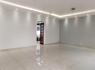 Casa · 230m² · 3 Quartos · 4 Vagas · Casa Térrea à venda 3 quartos 1 suíte 4 vagas Assunção - Santo André - SP