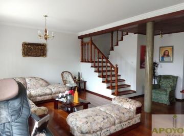 Casa · 300m² · 4 Quartos · 4 Vagas · Magnífico Sobrado com 4 dormitórios com edícula térrea nos fundos