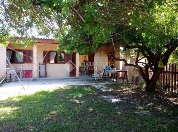 312328_isr5903429q_3123285e5eb3981a002.jpg · Casa de 3 quartos e pátio - rua Mariluz - Balneário Pinhal - RS